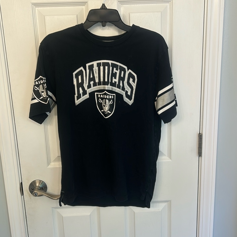 Raiders t shirt